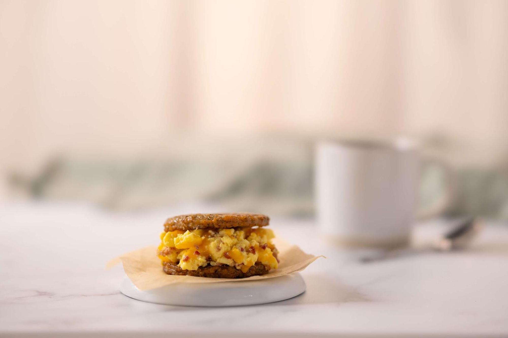 Drury Inn & Suites Charlotte Arrowood المظهر الخارجي الصورة