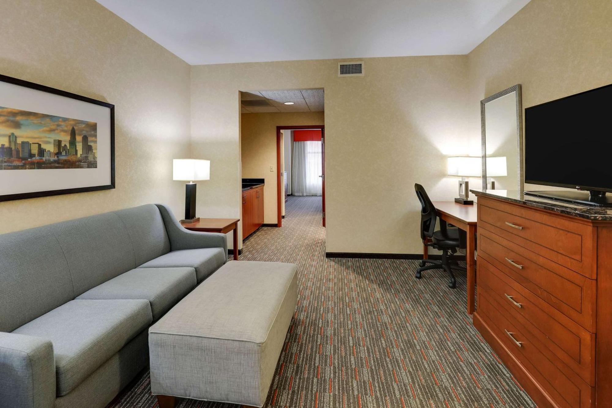 Drury Inn & Suites Charlotte Arrowood المظهر الخارجي الصورة