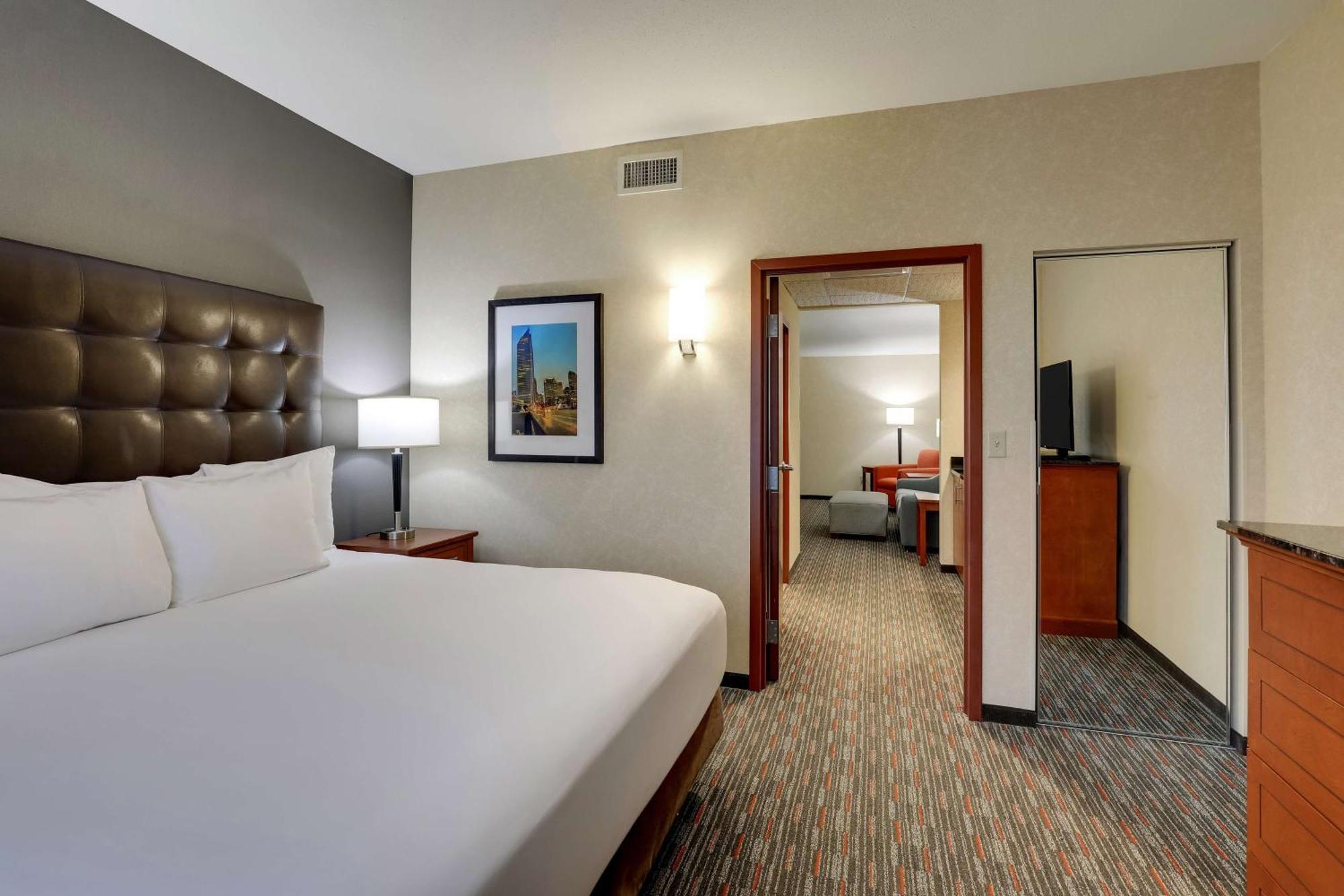 Drury Inn & Suites Charlotte Arrowood المظهر الخارجي الصورة