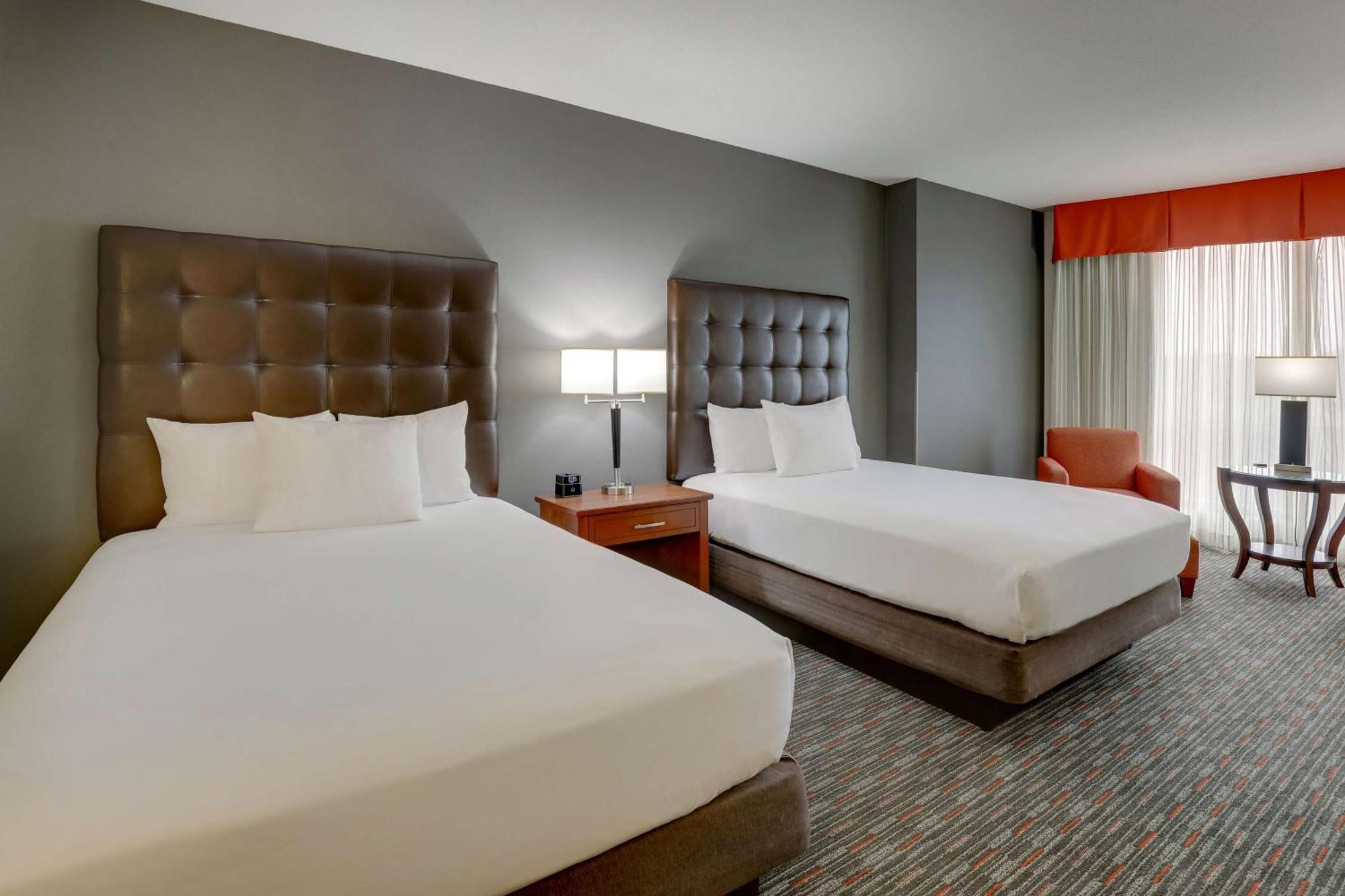 Drury Inn & Suites Charlotte Arrowood المظهر الخارجي الصورة
