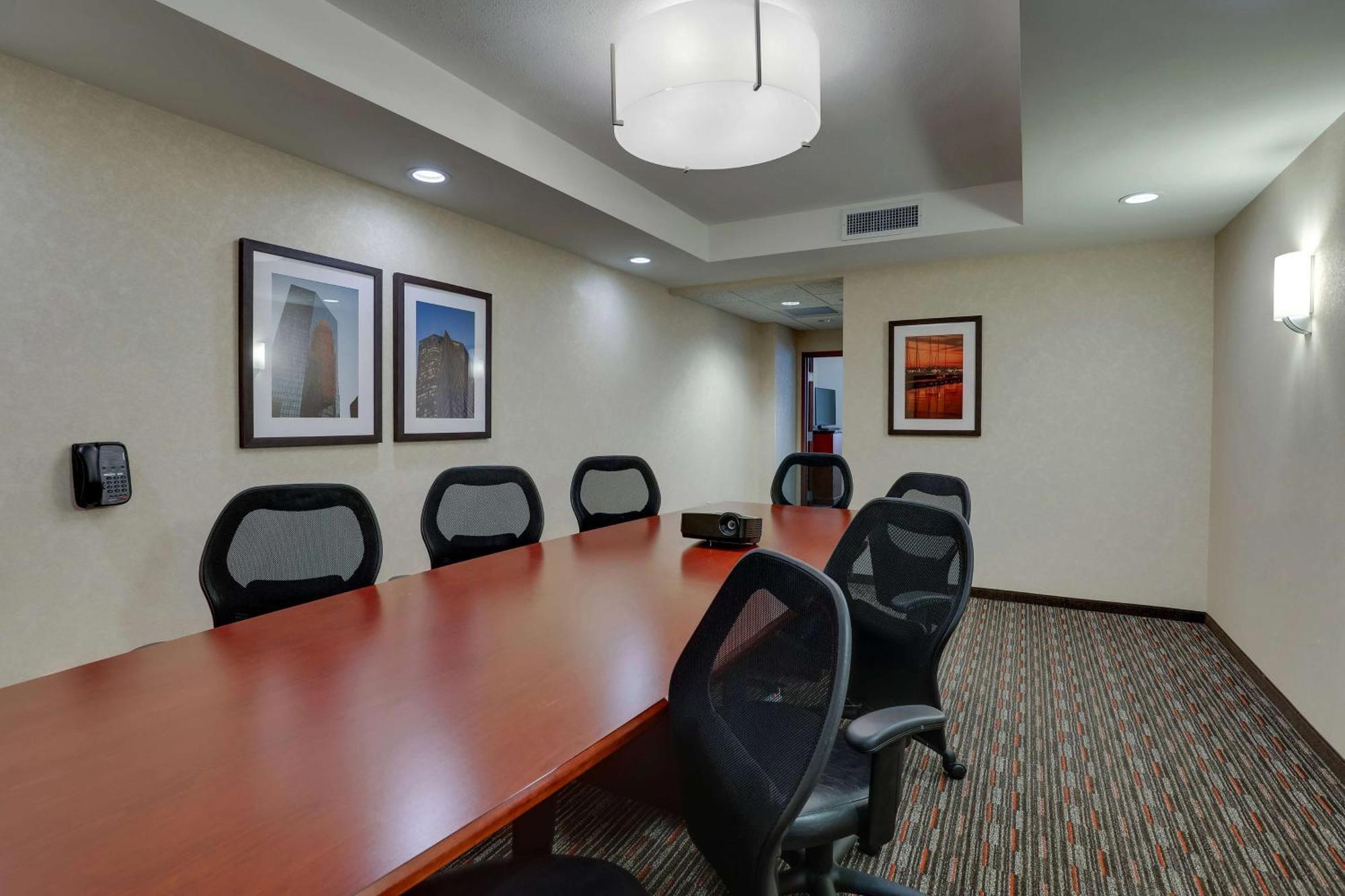 Drury Inn & Suites Charlotte Arrowood المظهر الخارجي الصورة