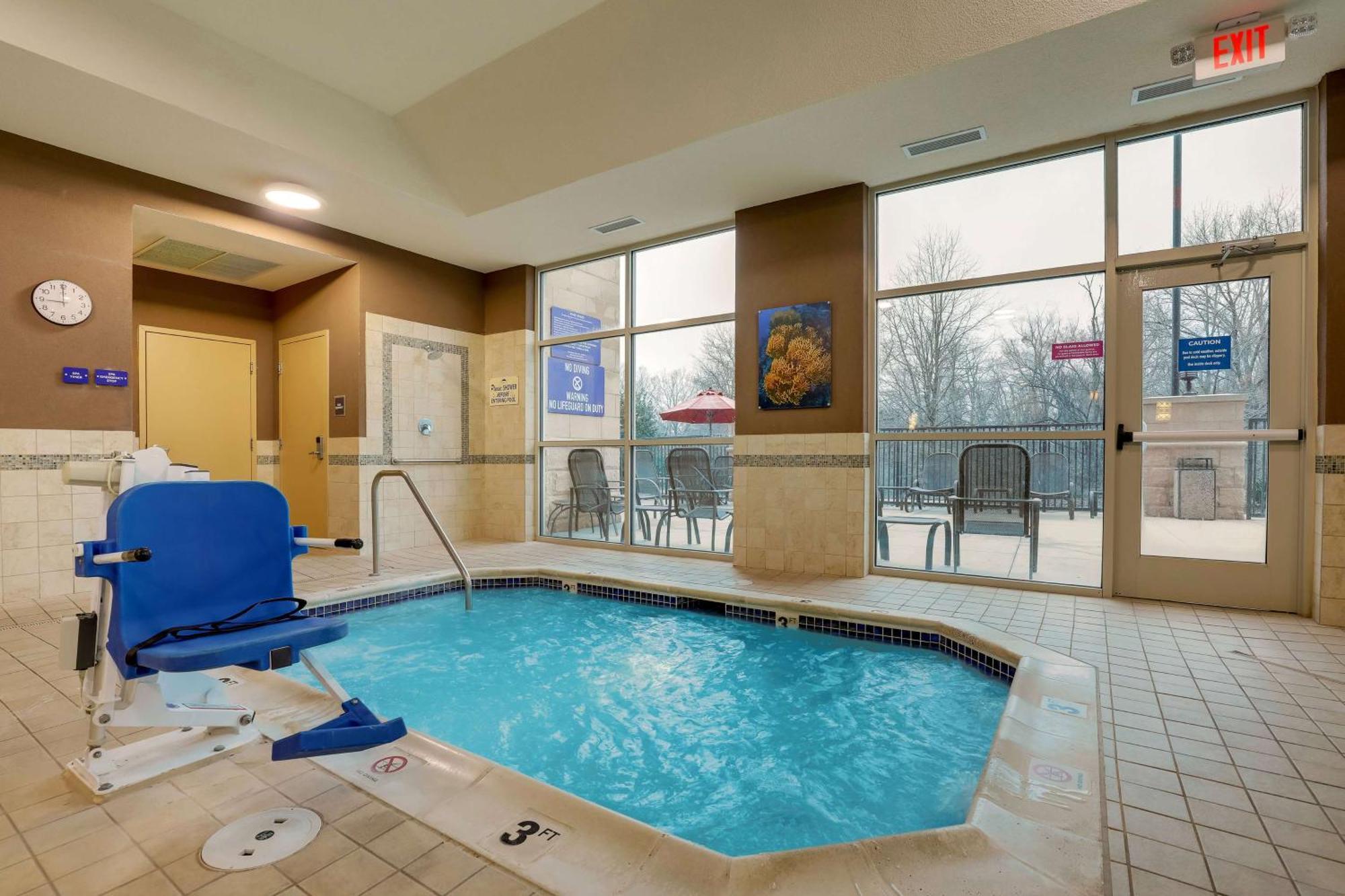 Drury Inn & Suites Charlotte Arrowood المظهر الخارجي الصورة